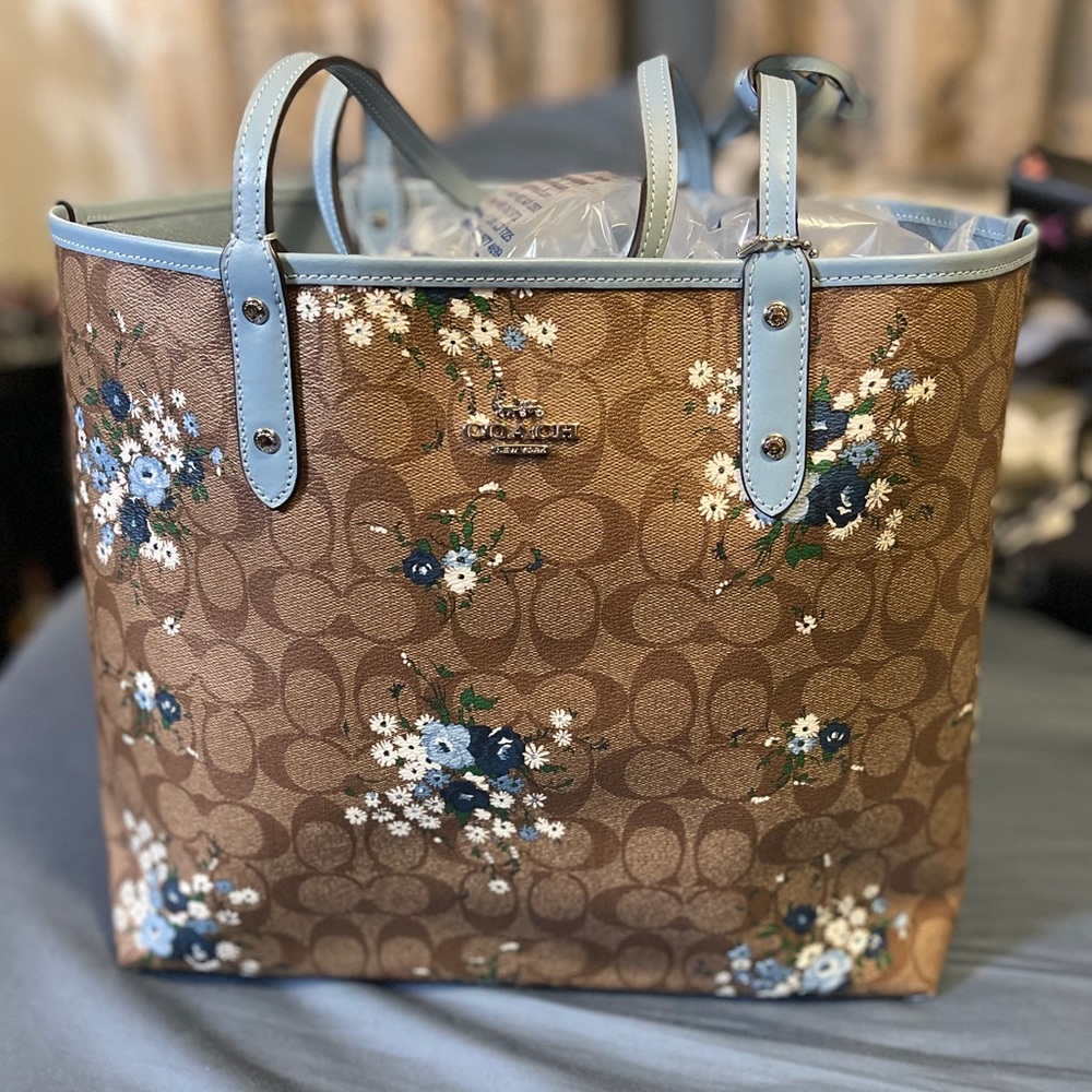 Coach tote